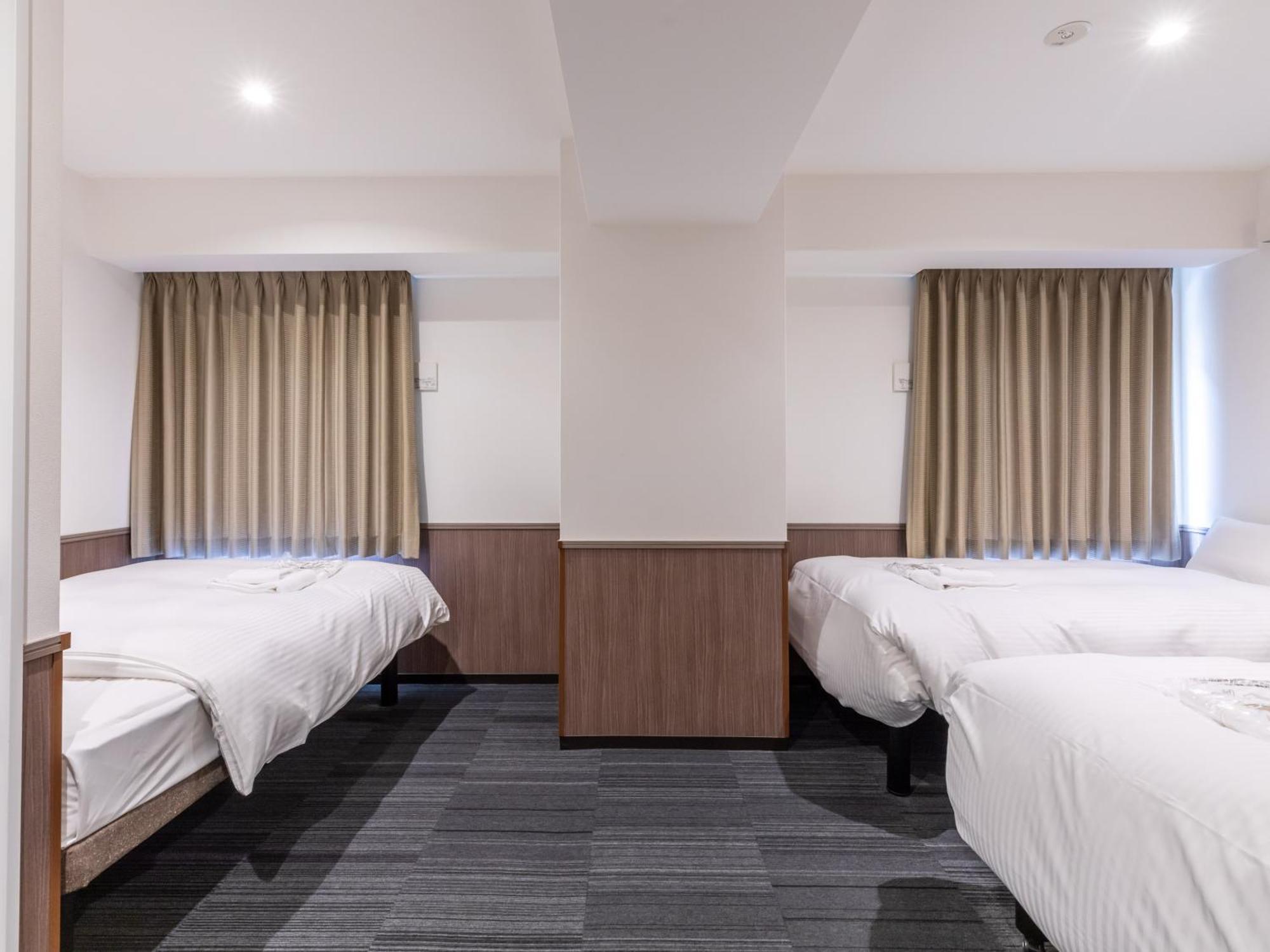 Hotel Excellence Enmachi Ekimae 3*